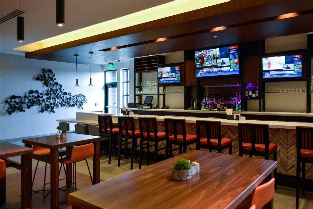 Hotel Hilton Garden Mall Of St. Matthews 3*
