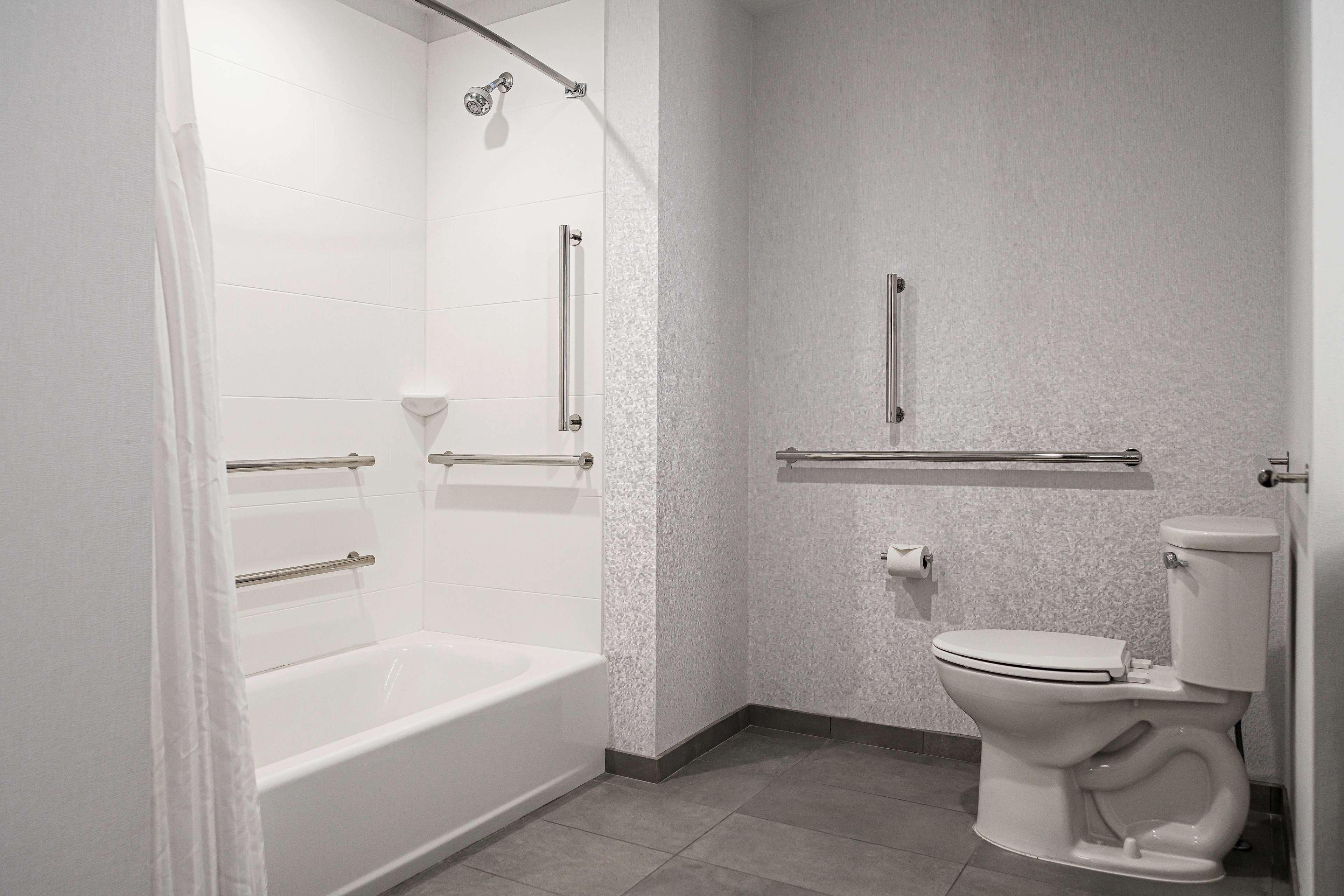 Hilton Garden Mall Of St. Matthews Hotel 3*