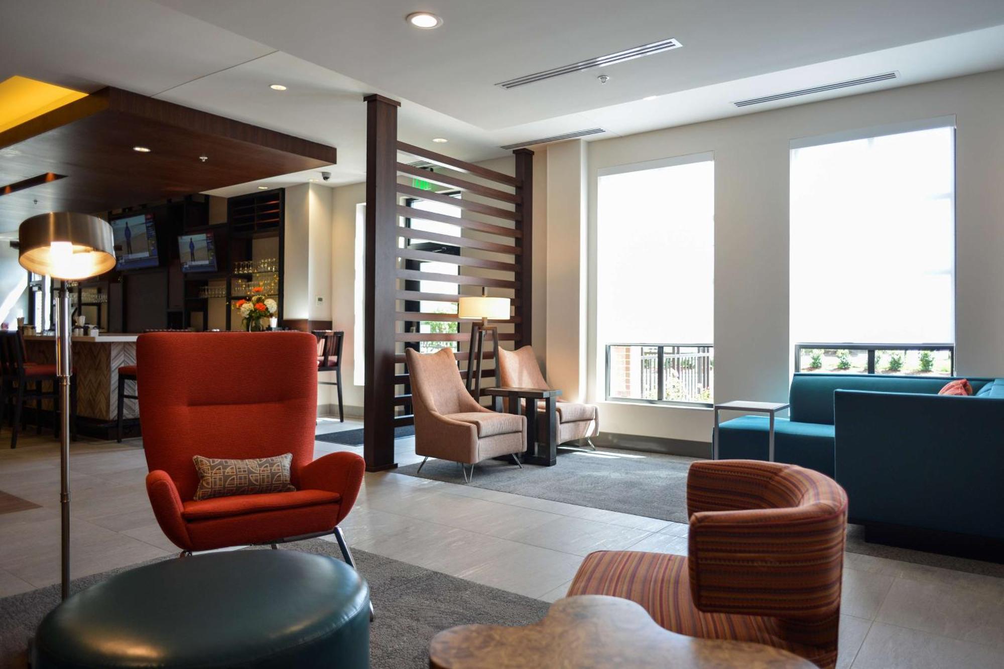 Hilton Garden Mall Of St. Matthews Hotel 3*