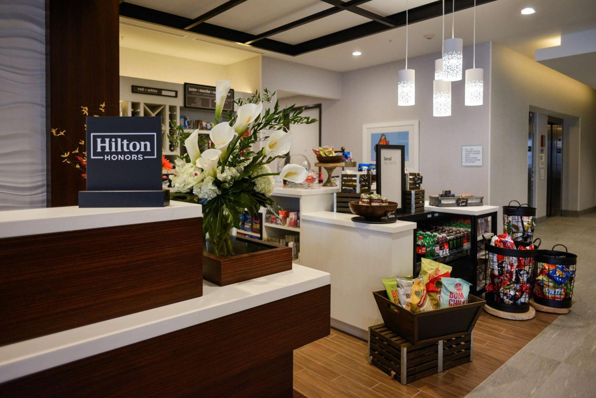 Hilton Garden Mall Of St. Matthews